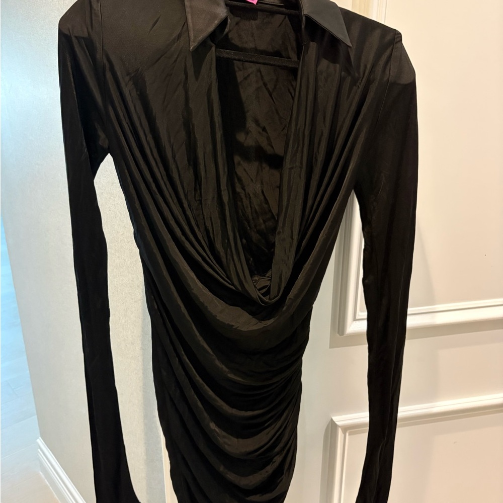 Women’s Gauge81 black dress with low neckline size XS